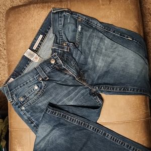 Men's true religion jeans. No holes